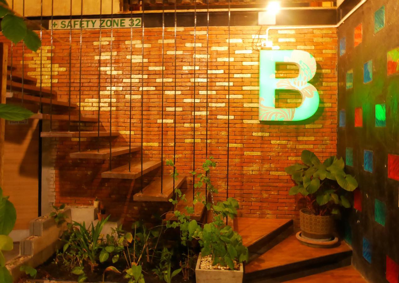 B Samcook Home16 チエンマイ エクステリア 写真